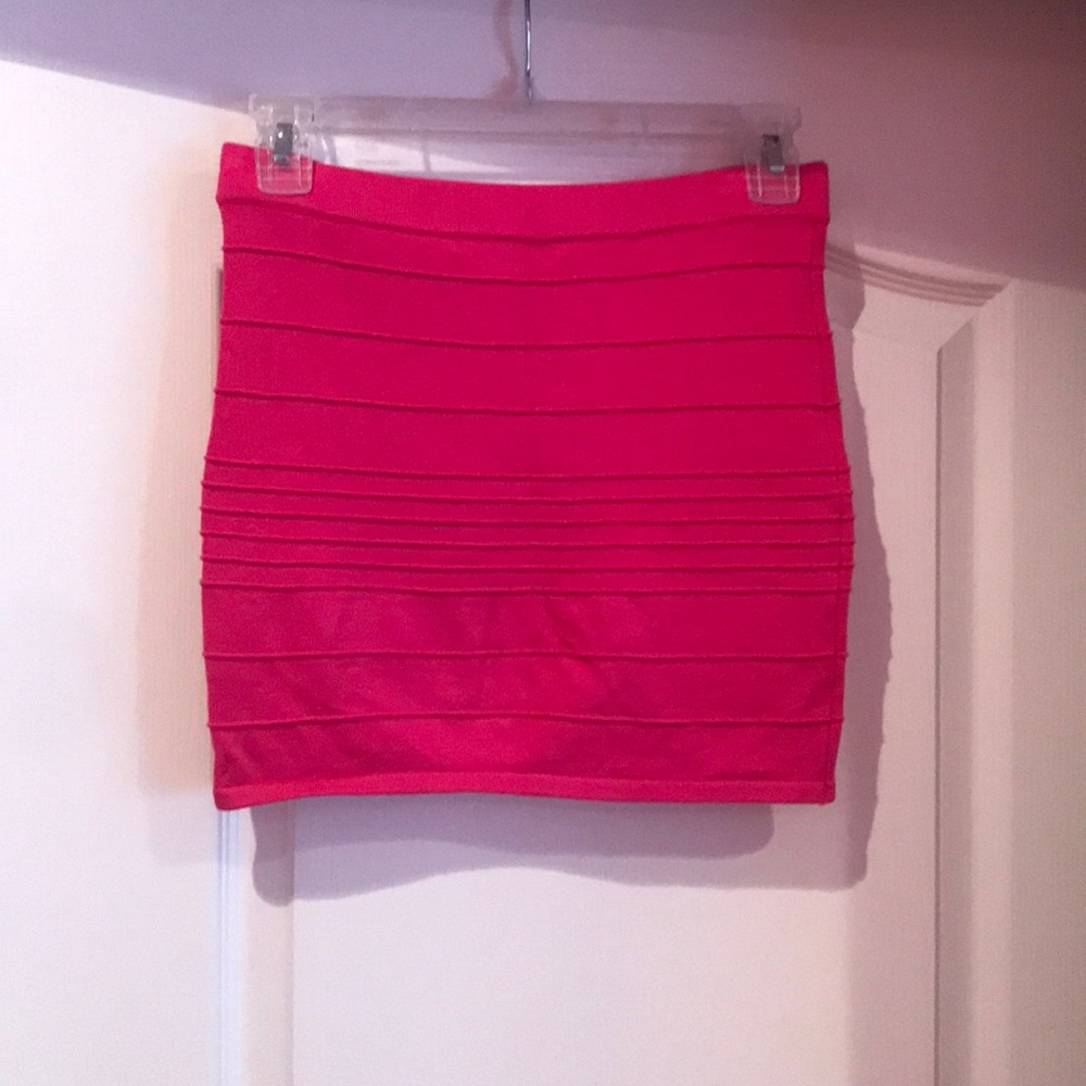 Hot pink mini skirt!